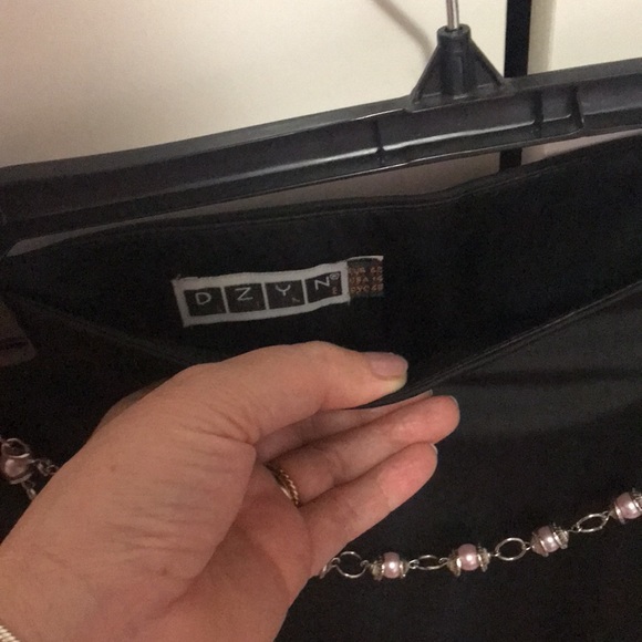 DZYN - Picture 5 of 9